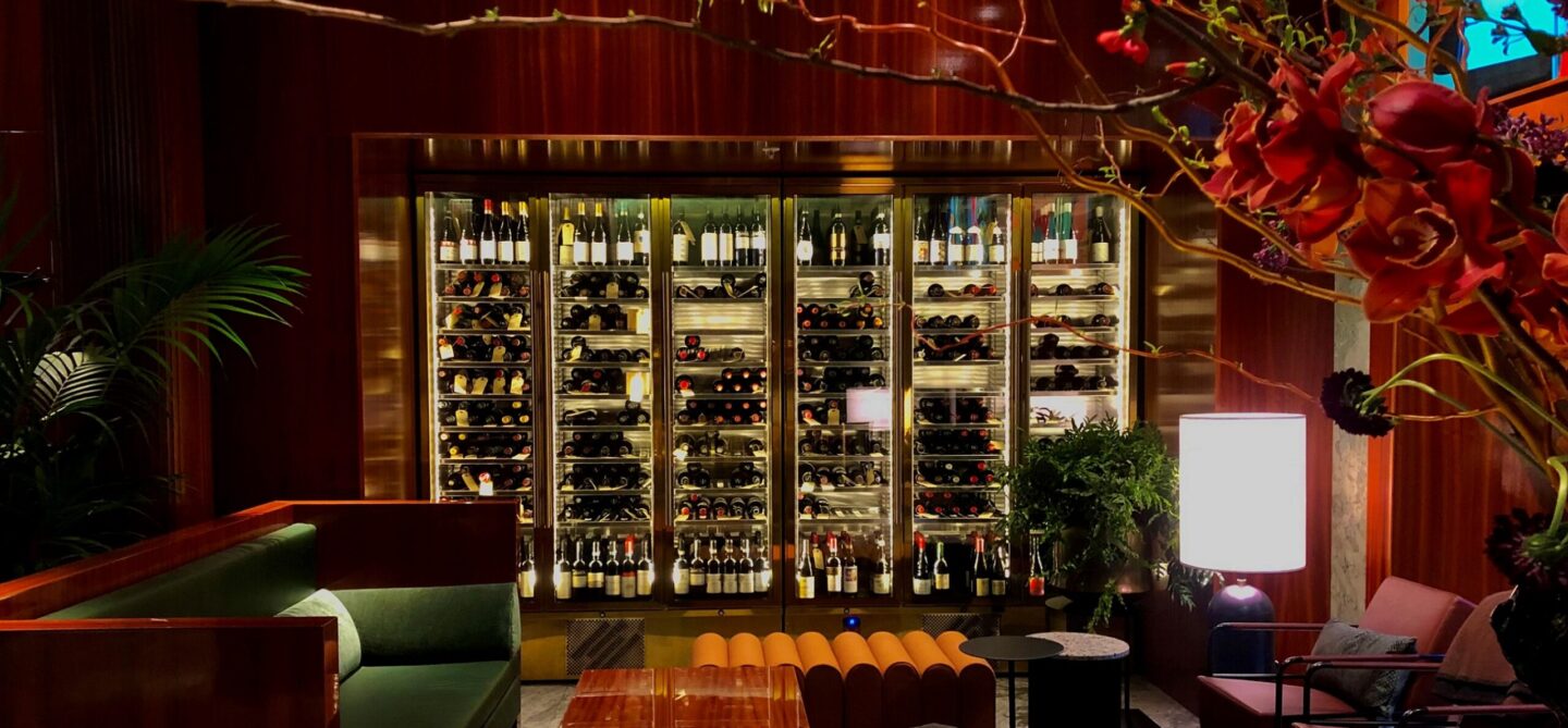 Perfecta Storkök Brasserie Astoria Haglund Industri vinkyl