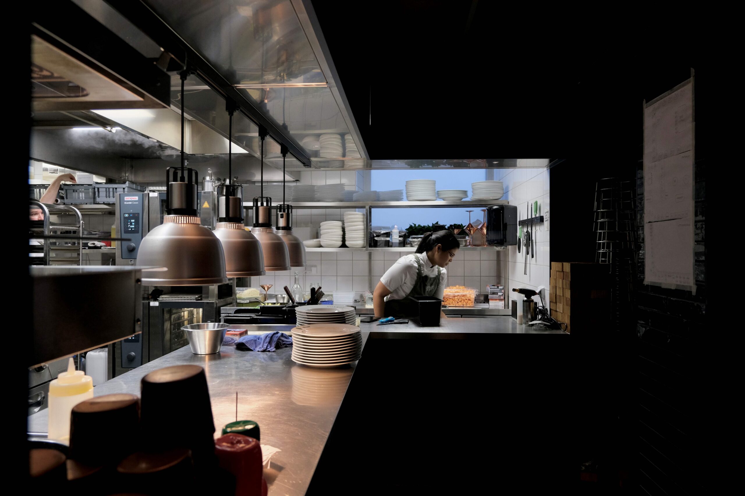 Kökslucka rostfri resaturangkök