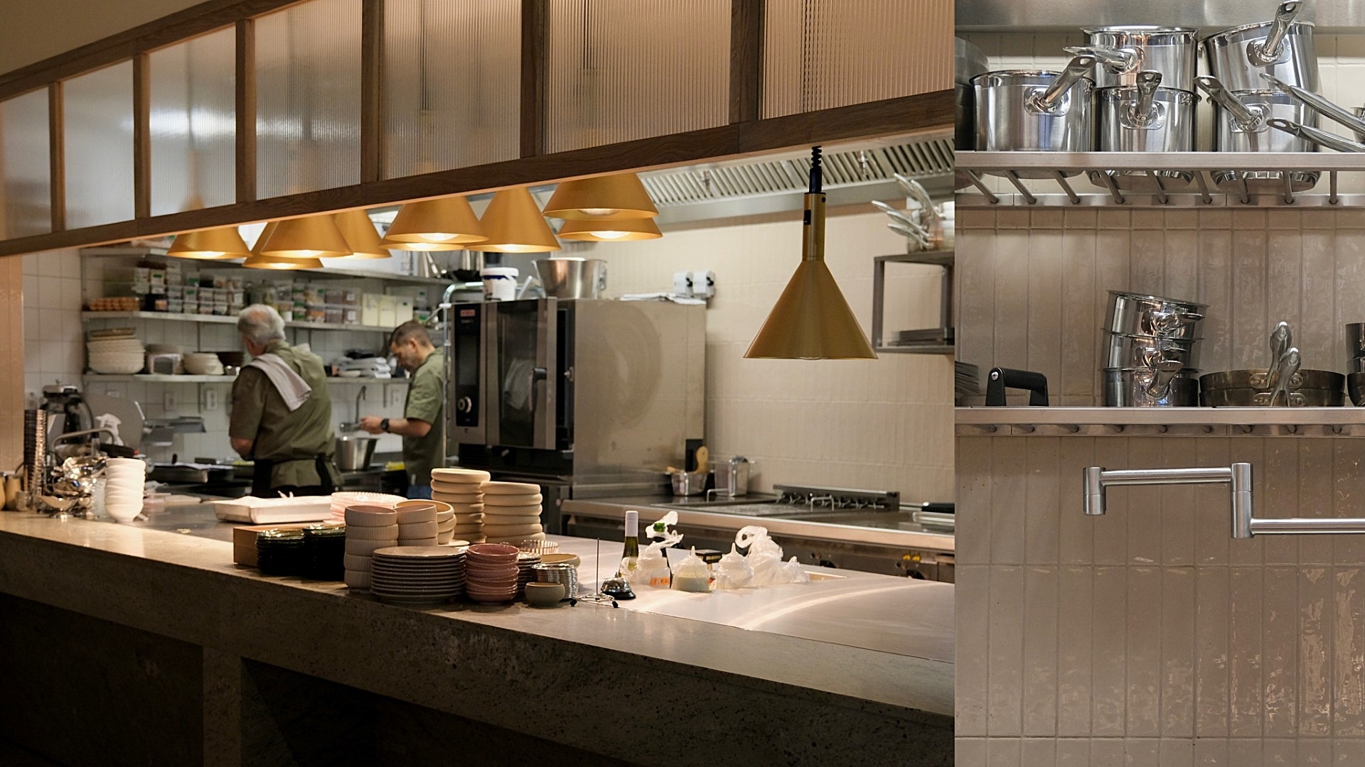 Restaurangkök lucka