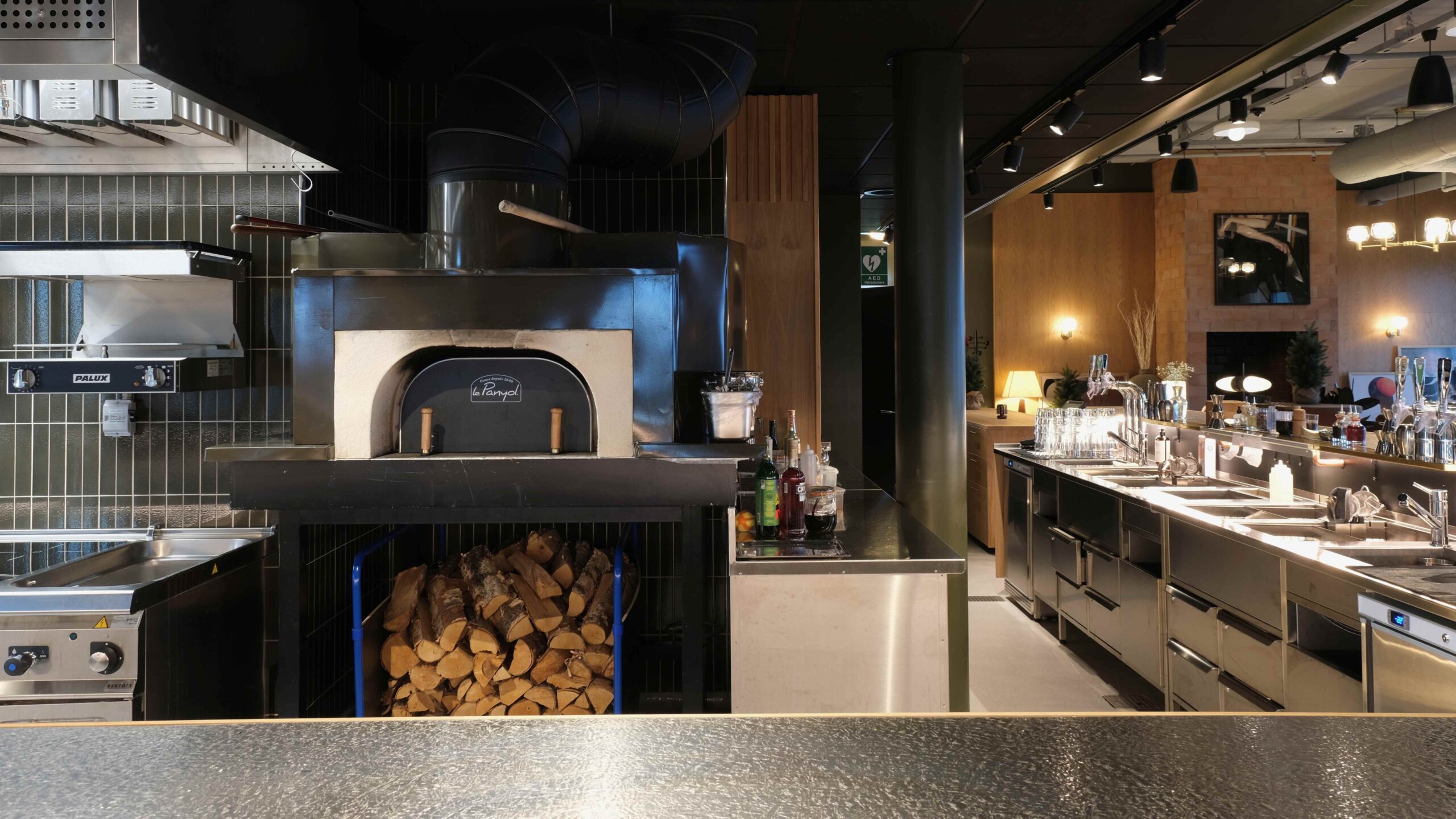 Vedeldad pizzaugn hos The Dock Hotel